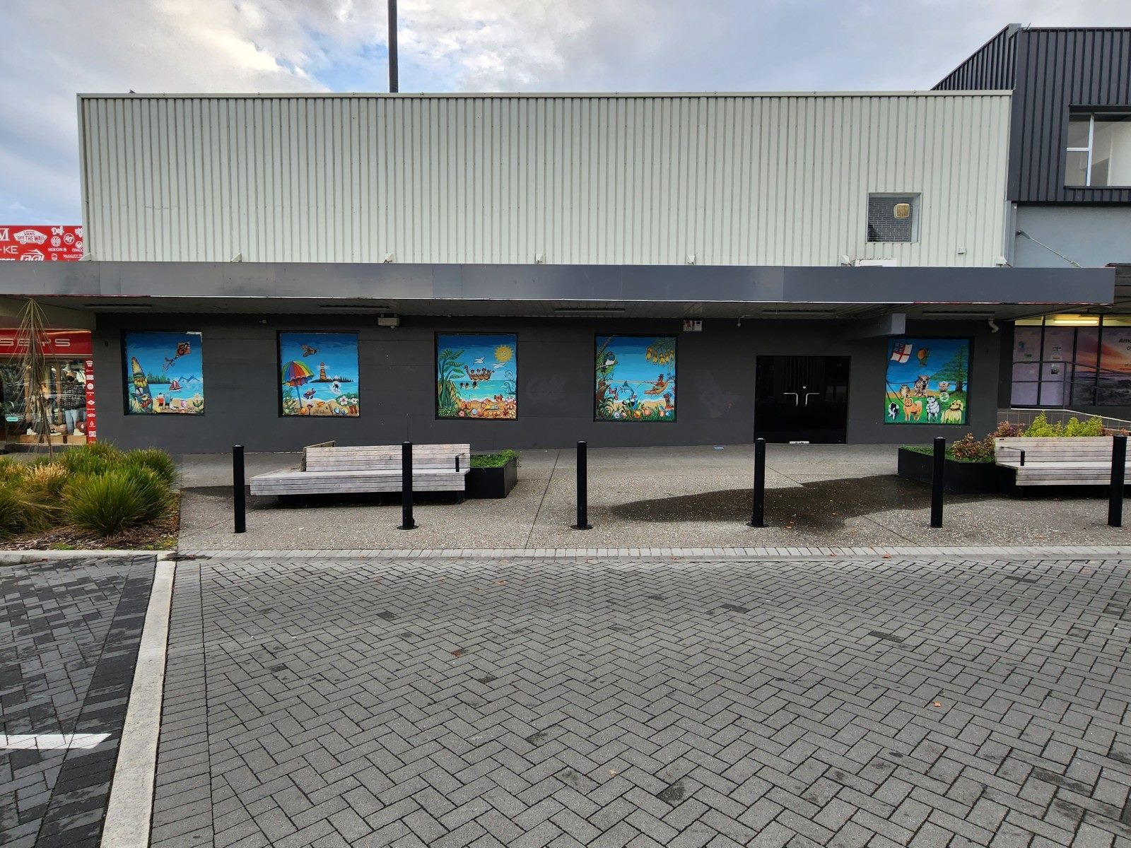 Rare large format retail premises